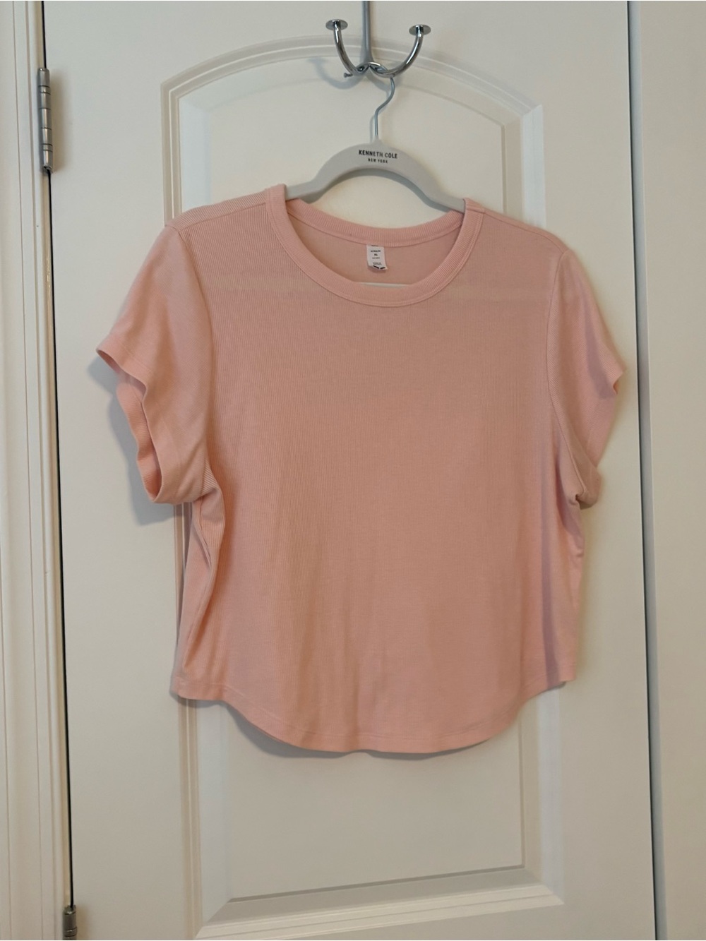 Old Navy cropped tee